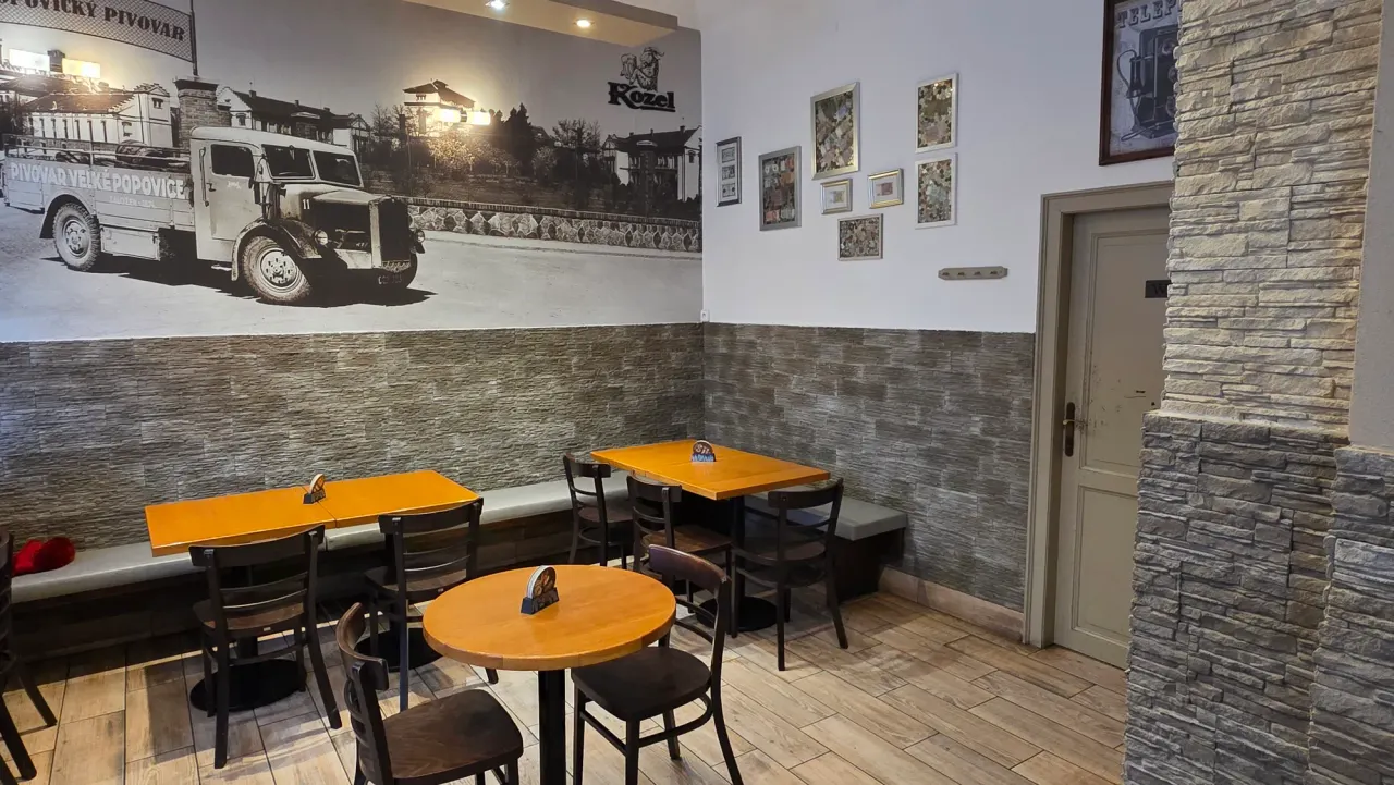 BookNoFees : Restaurant – Strašnická mincovna – Prague – L'hôtel des monnaies de Strašnice, photo n° 1