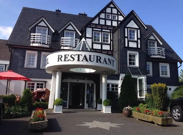BookNoFees : Restaurant – Albus Panoramahotel – Olpe – Albus Panoramahotel, photo n° 1