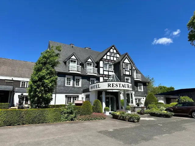 BookNoFees : Restaurant – Albus Panoramahotel – Olpe – Albus Panoramahotel, photo n° 2