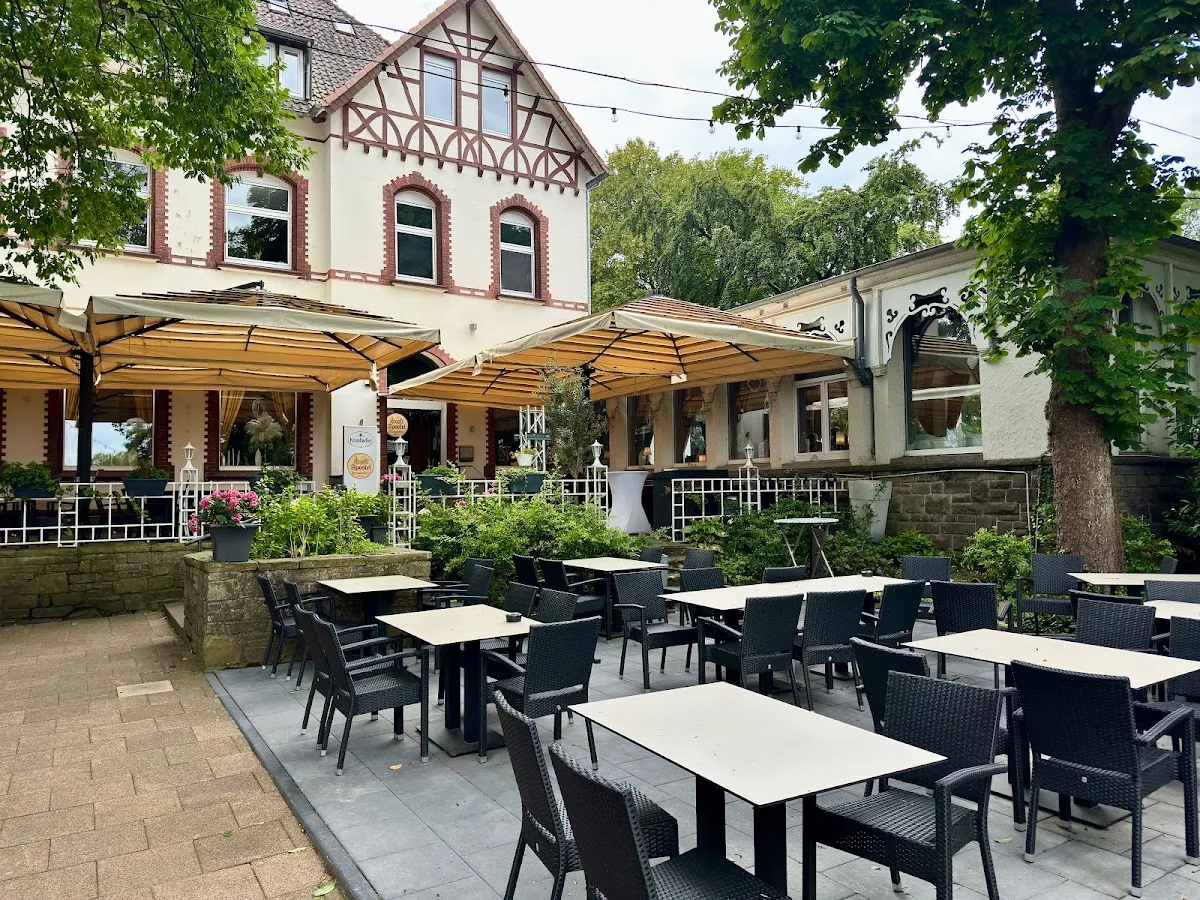 BookNoFees : Restaurant – Zwölf Apostel Schulenburg – Hattingen – Les douze apôtres de Schulenburg, photo n° 1