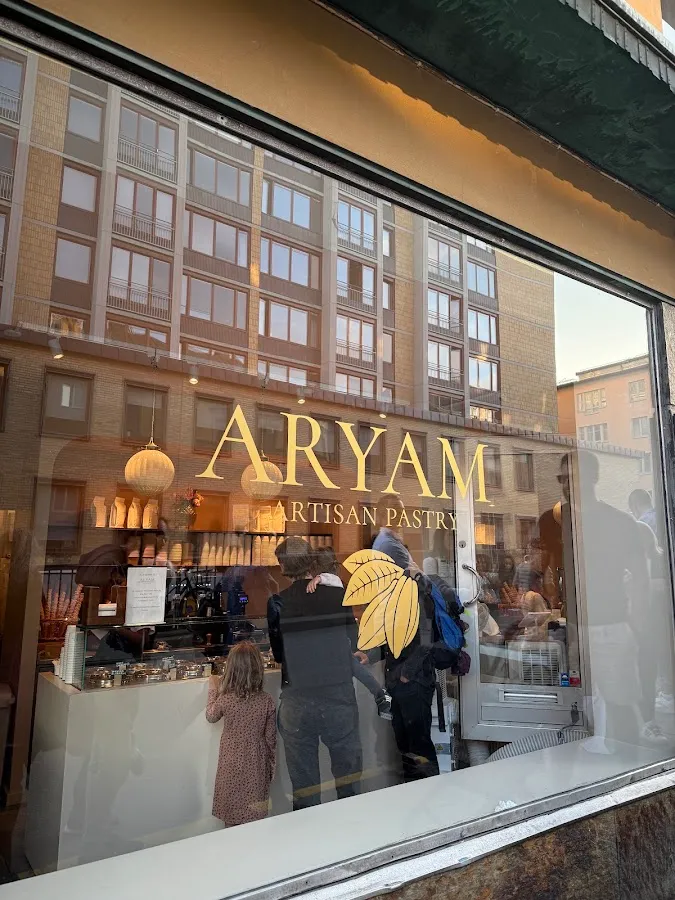 BookNoFees : Glacier – Aryam – Stockholm – Lève-toi, photo n° 1