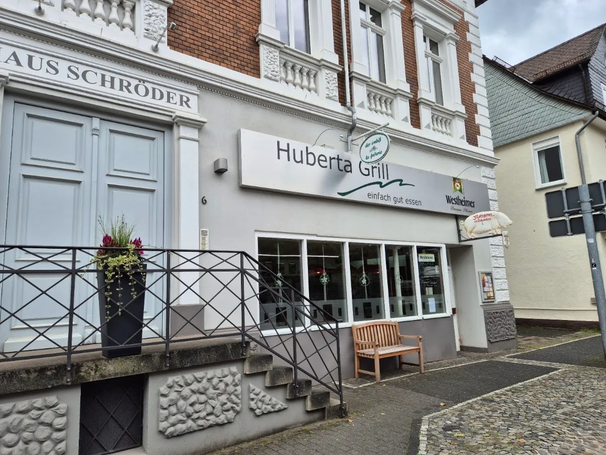 BookNoFees : Snack – Huberta-Grill – Brilon – Huberta-Grill, photo n° 1