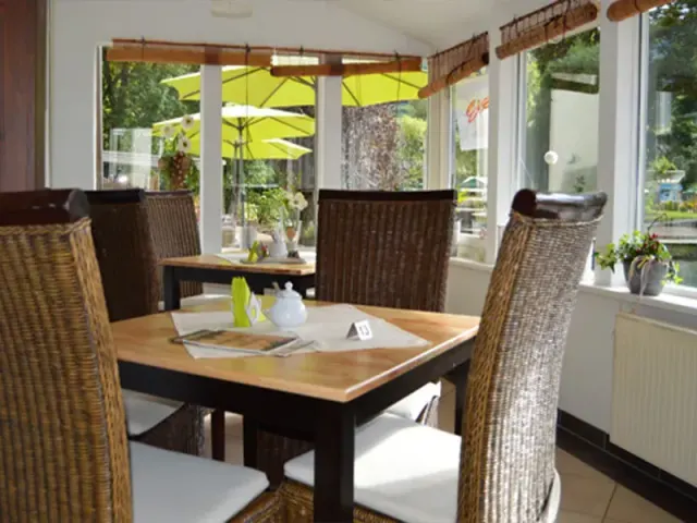 BookNoFees : Café – Café am Kurpark – Lennestadt – Café près du parc thermal, photo n° 2