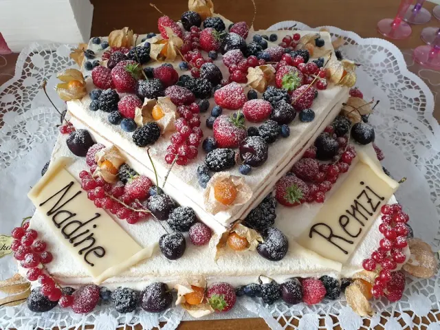 BookNoFees : Boulangerie – Bäckerei & Café Becker – Meschede – Boulangerie-café Becker, photo n° 3