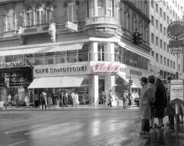 BookNoFees : Café – Aida – Vienna – Aida, photo n° 2