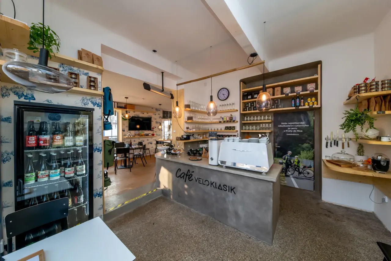 BookNoFees : Café – Café Veloklasik – Prague – Café Veloklasik, photo n° 1