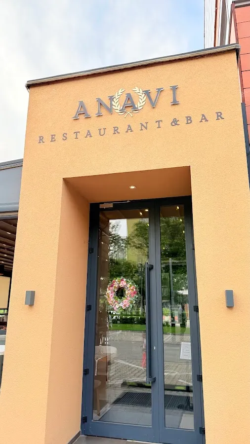 BookNoFees : Restaurant – Anavi – Bratislava – Celui-là, photo n° 1