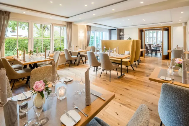 BookNoFees : Restaurant – Landgasthof Kleiner – Sundern-Stockum – Auberge de campagne Kleiner, photo n° 2