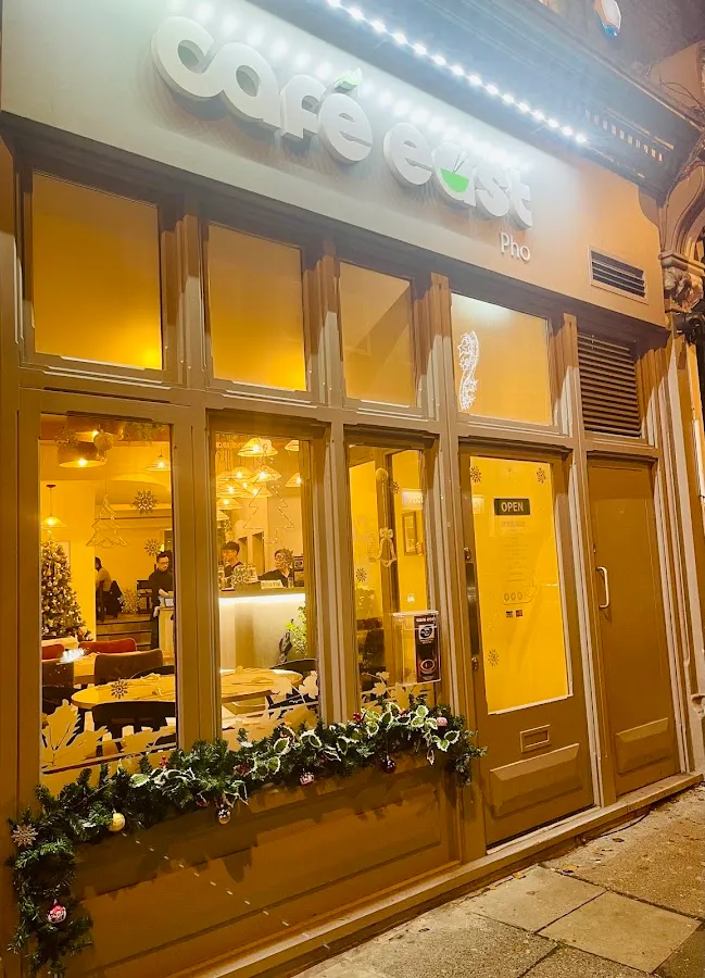 BookNoFees : Restaurant – Cafe East Pho – London – Café East Pho, photo n° 1
