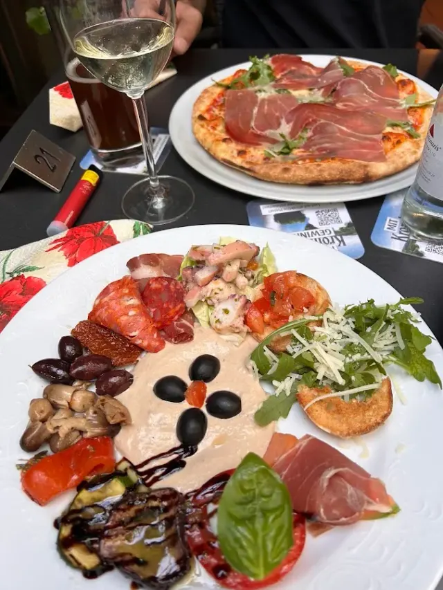 BookNoFees : Restaurant – FRANCO Ristorante Riviera – Netphen – FRANCO Restaurant Riviera, photo n° 2