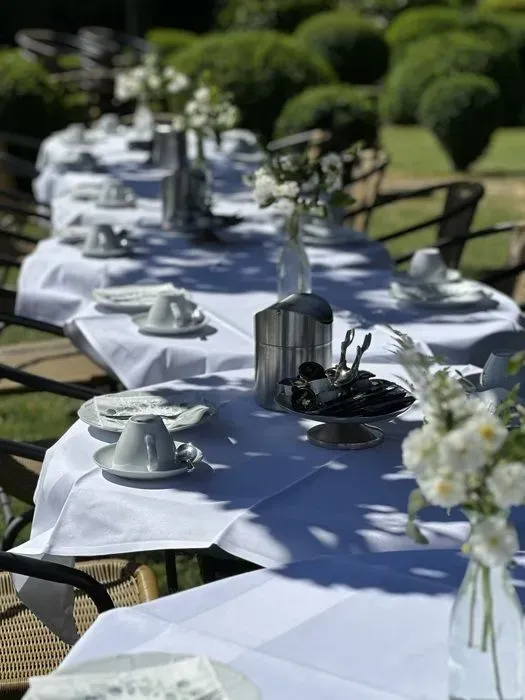 BookNoFees : Restaurant – Cora's Café auf Gut Stockum – Sundern-Stockum – Le Cora's Café au domaine de Stockum, photo n° 2