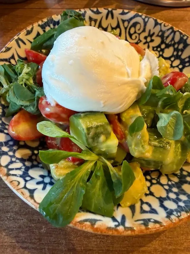 BookNoFees : Restaurant – Burrata Italiana – Sofia – Burrata italienne, photo n° 2