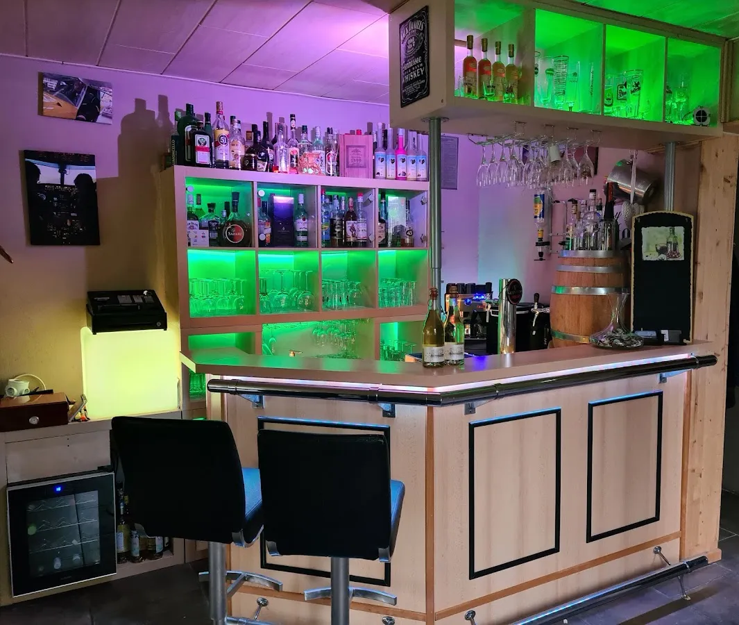 BookNoFees : Restaurant – Brauns Esszimmer – Nachrodt-Wiblingwerde – La salle à manger de Braun, photo n° 1