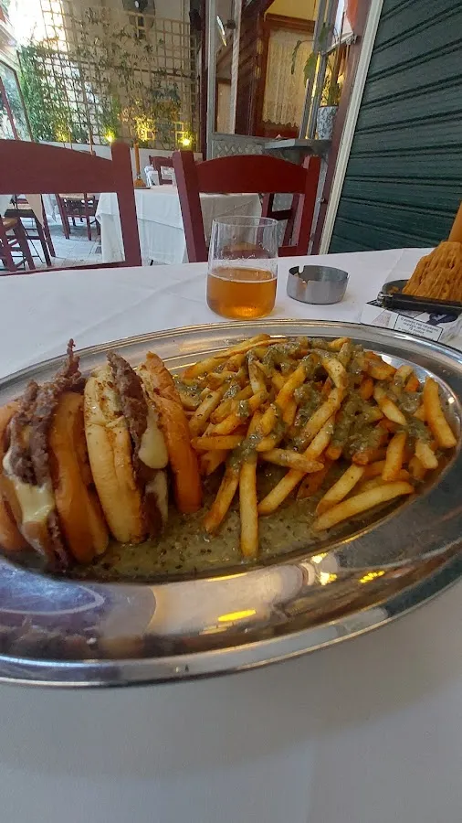 BookNoFees : Restaurant – F* Smashing District – Athens – F* Le quartier de Smashing, photo n° 2