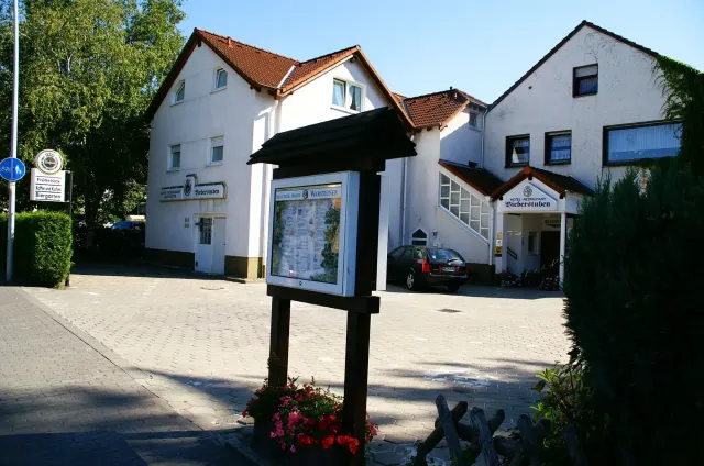 BookNoFees : Restaurant – Hotel-Restaurant Bieberstuben – Menden-Lendringsen – Hôtel-restaurant Bieberstuben, photo n° 2
