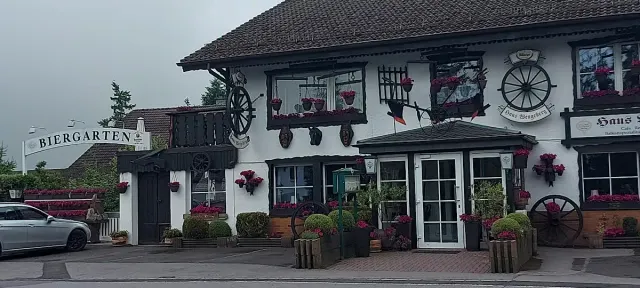 BookNoFees : Restaurant – Haus Wengeberg – Breckerfeld – Maison Wengeberg, photo n° 3