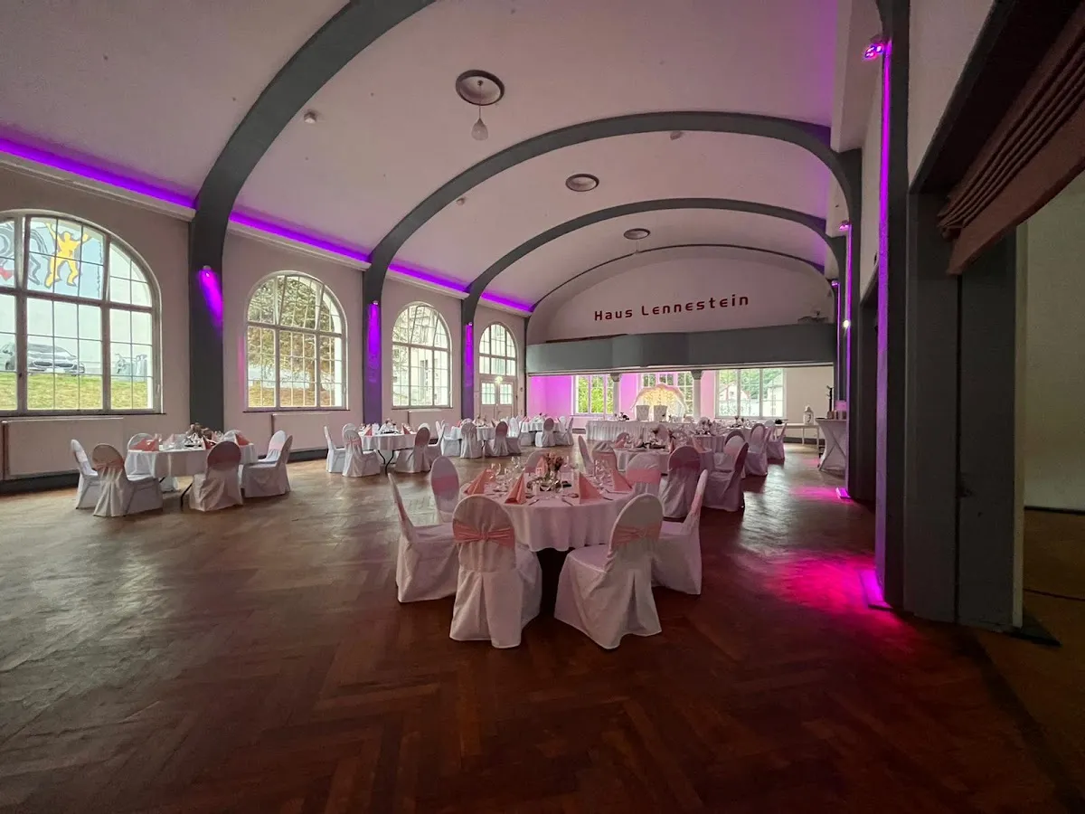 BookNoFees : Restaurant – Haus Lennestein – Altena – Maison Lennestein, photo n° 1