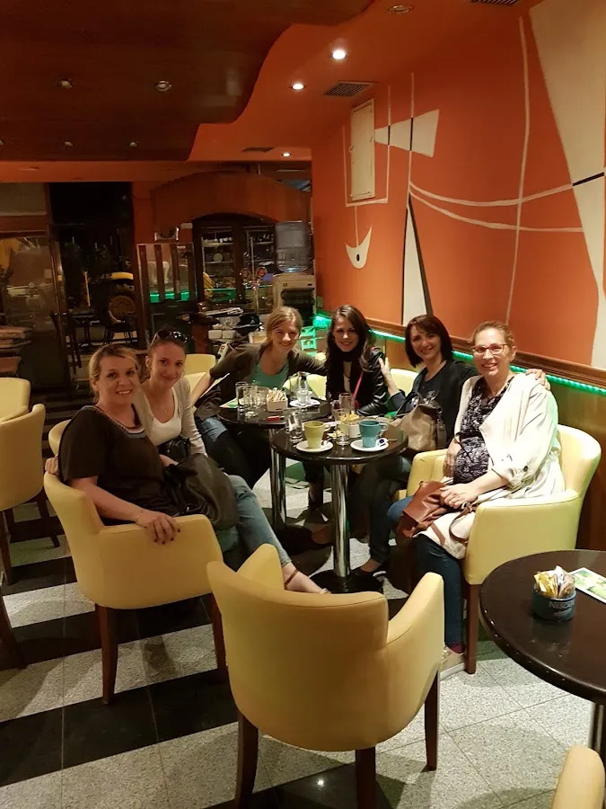 BookNoFees : Café – Bumerang – Zagreb – Boomerang, photo n° 1